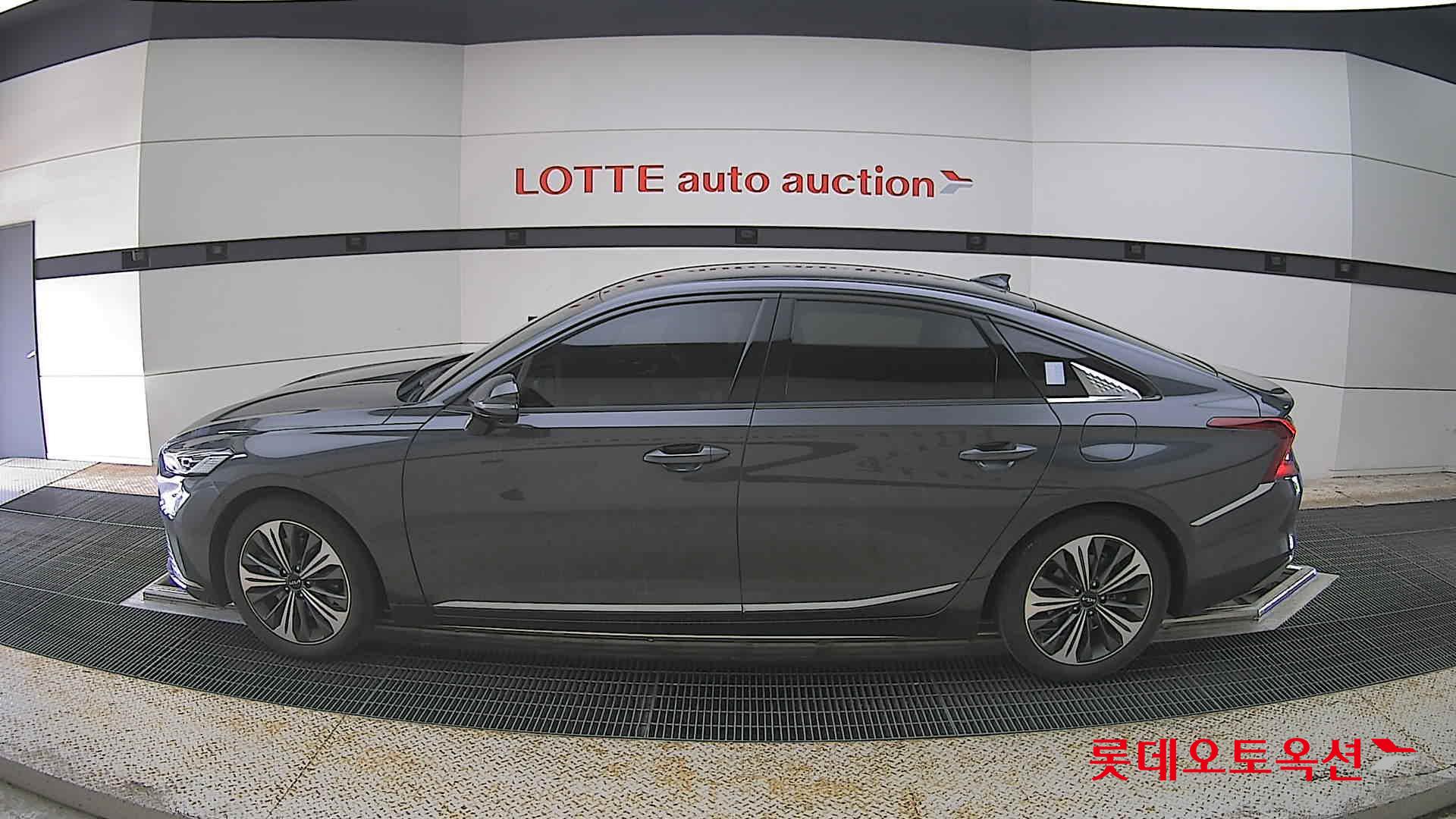 Kia K8 - 13
