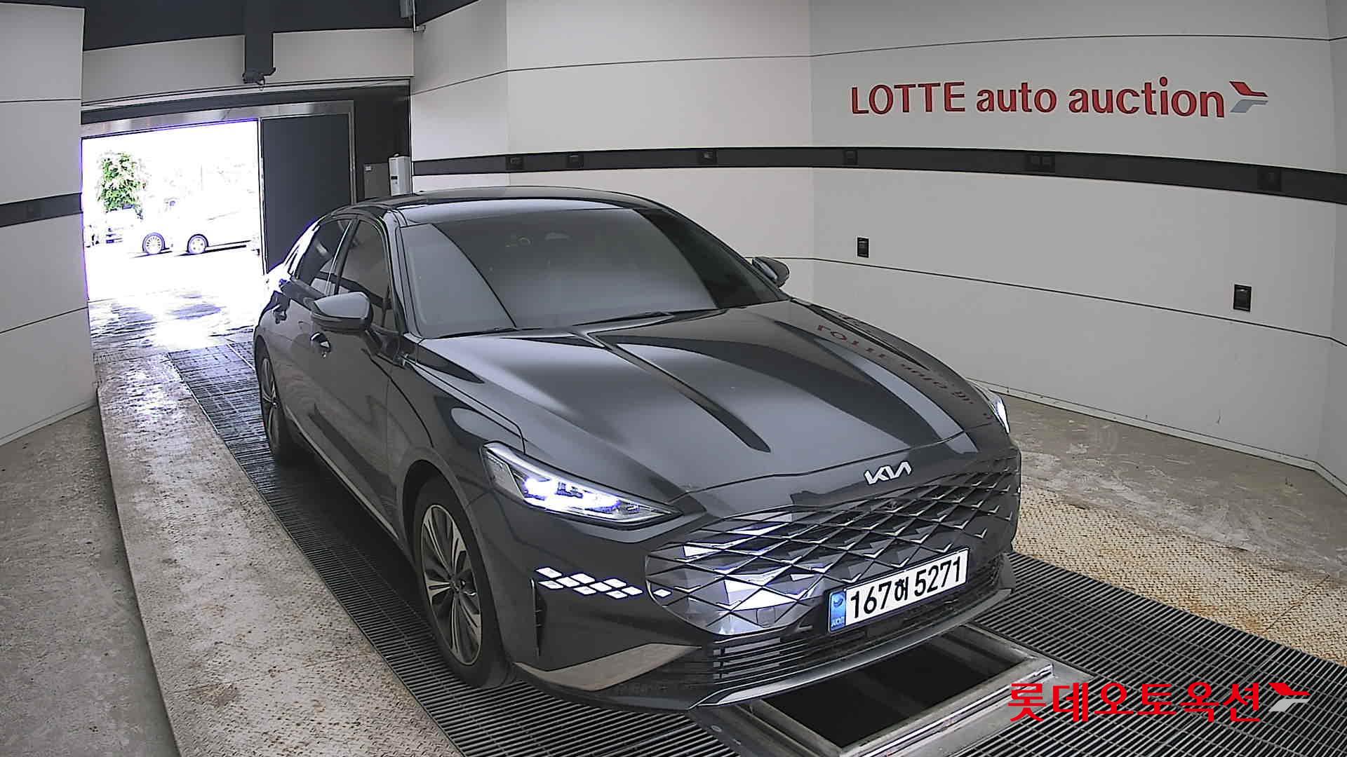 Kia K8 - 24
