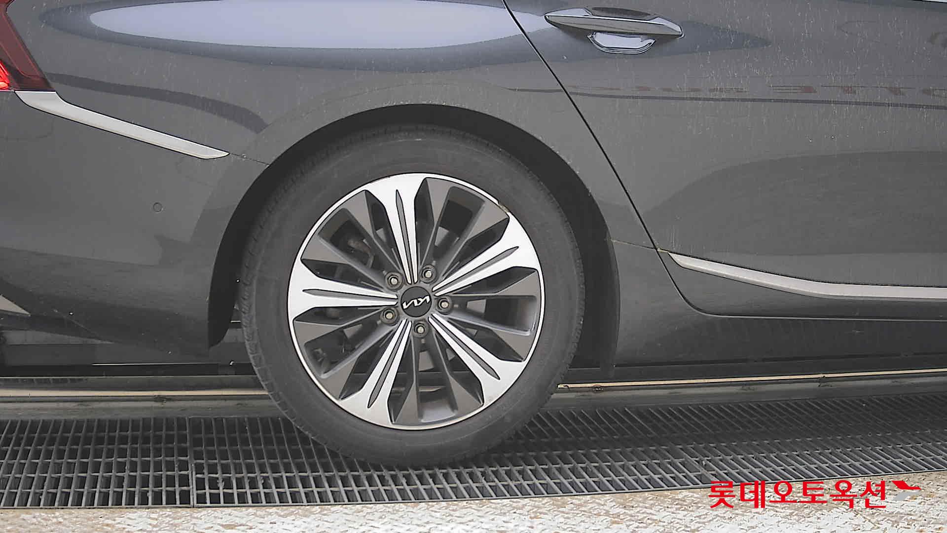 Kia K8 - 28