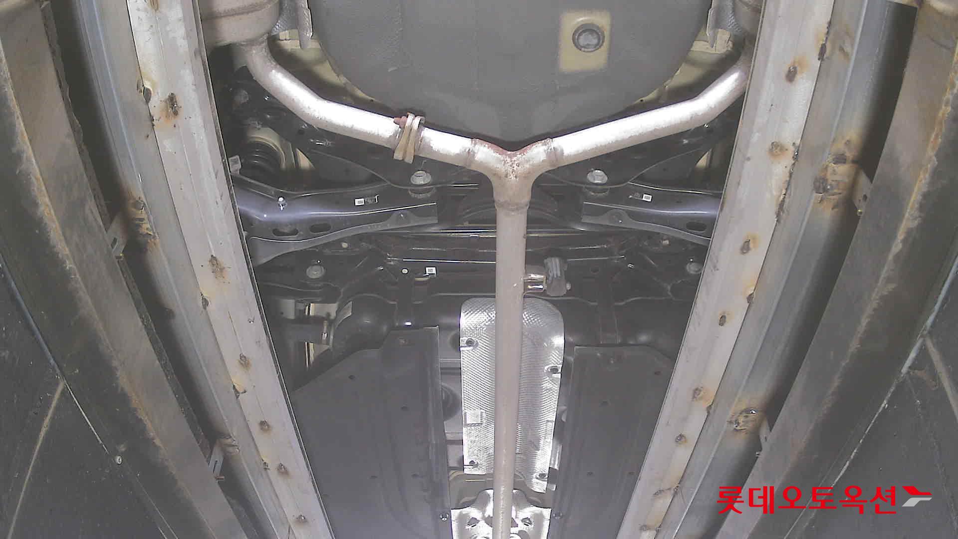 Kia K8 - 2