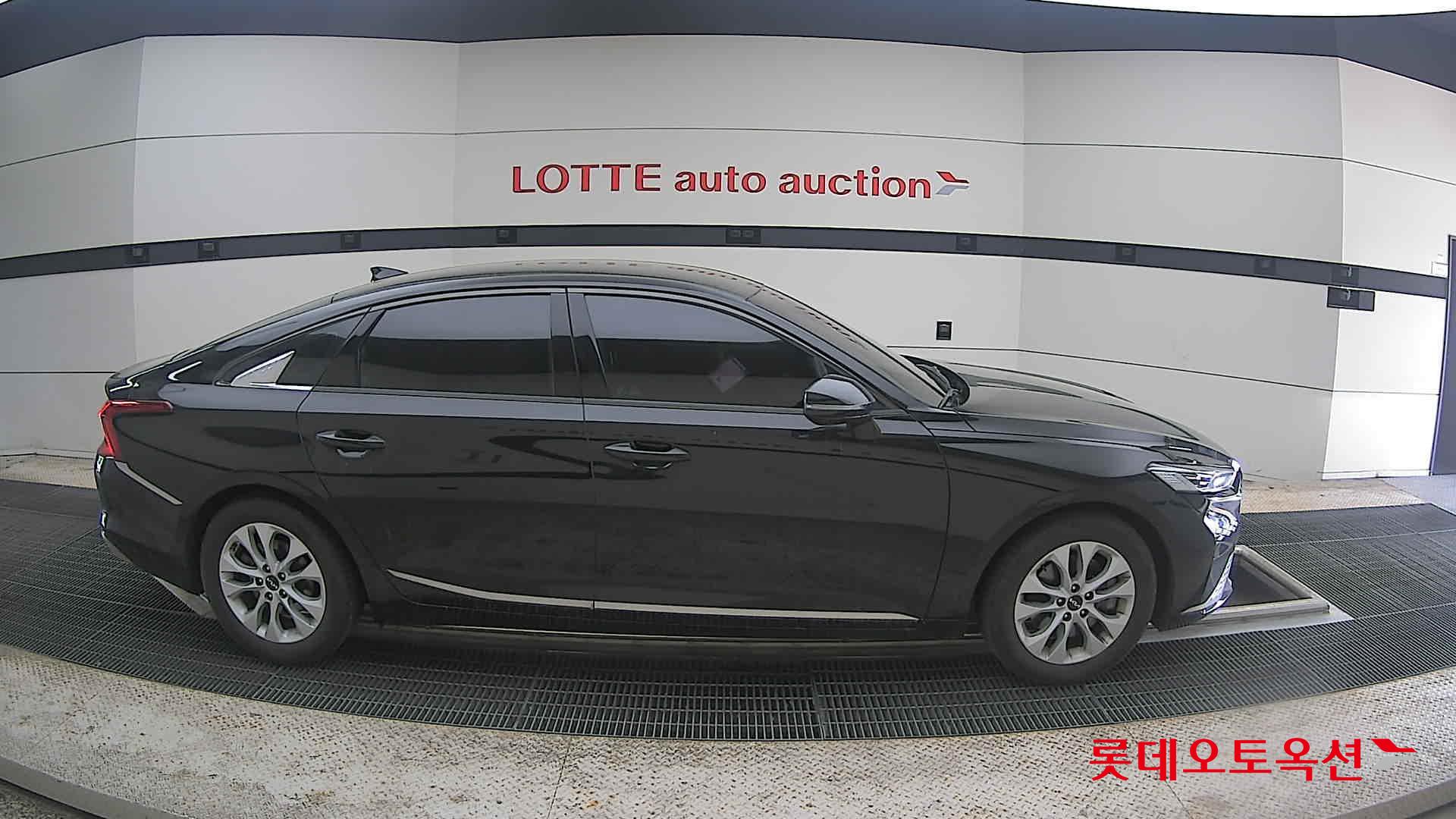 Kia K8 - 21
