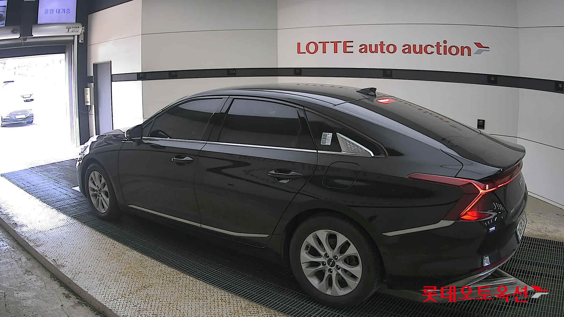 Kia K8 - 15