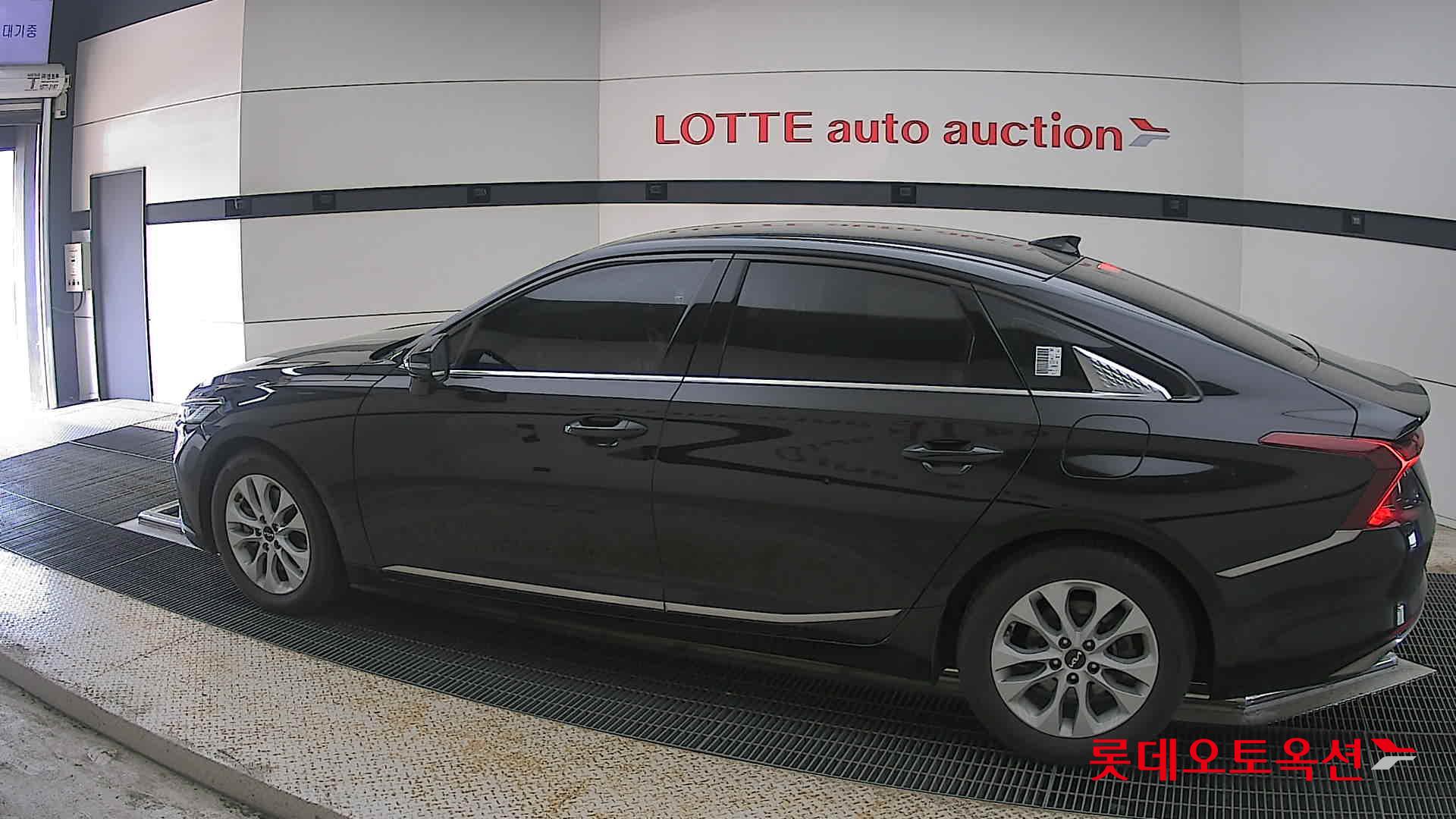 Kia K8 - 14