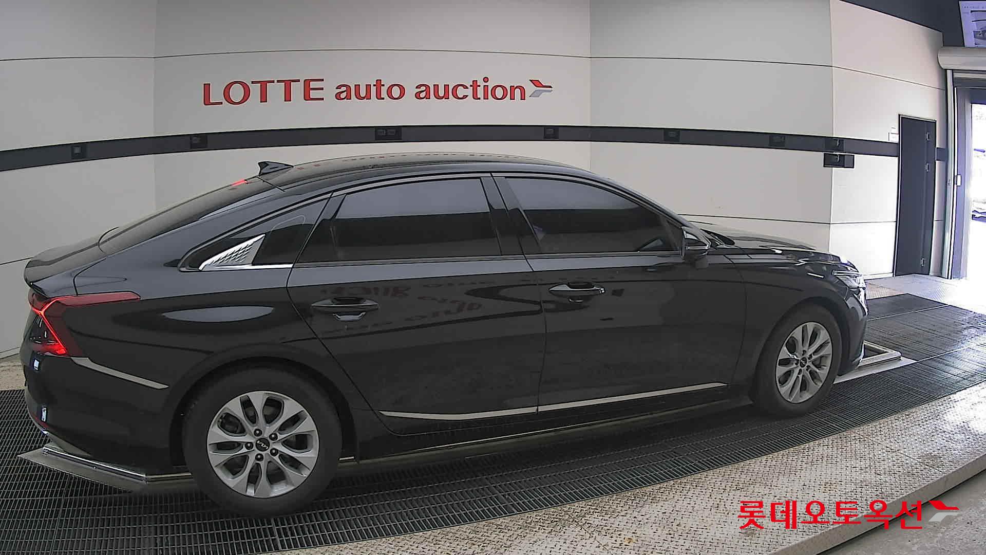 Kia K8 - 20