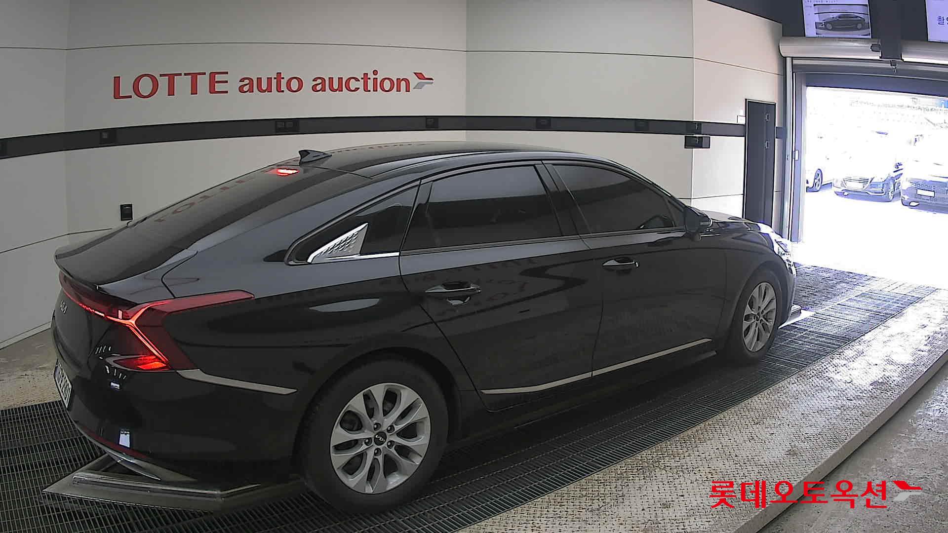 Kia K8 - 19