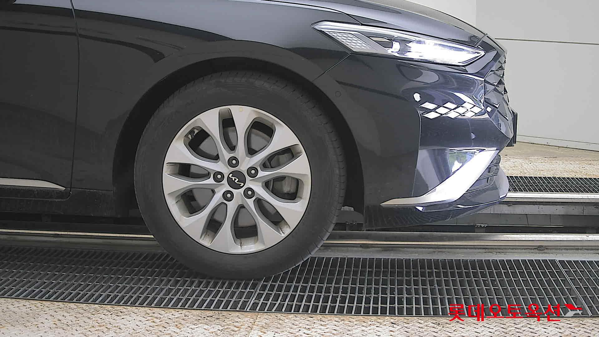 Kia K8 - 27