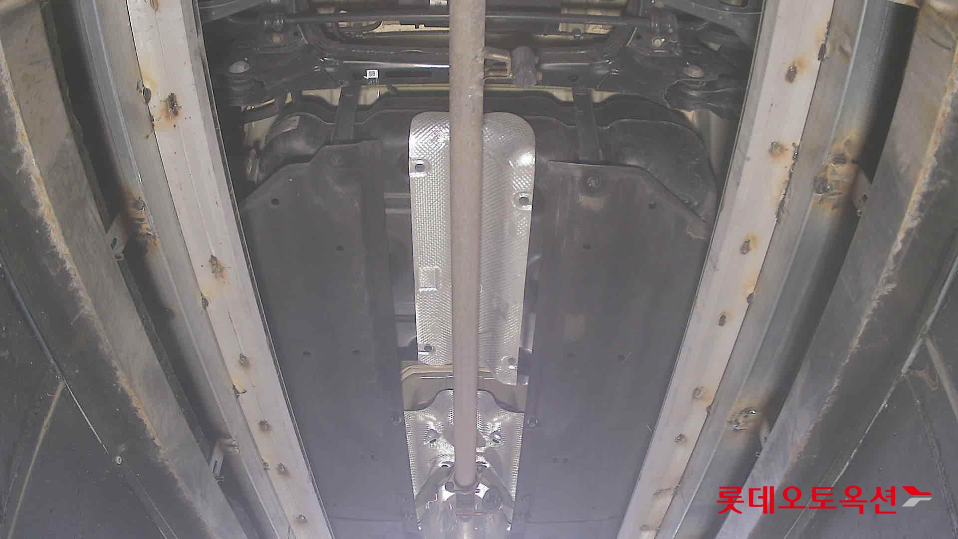 Kia K8 - 2