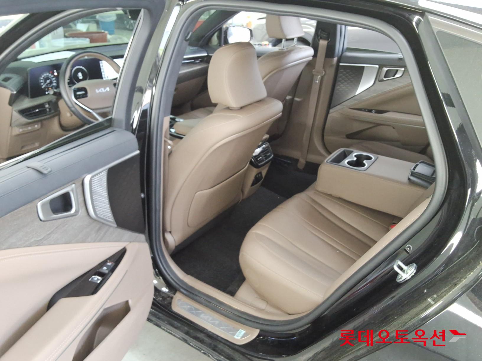 Kia K8 - 36