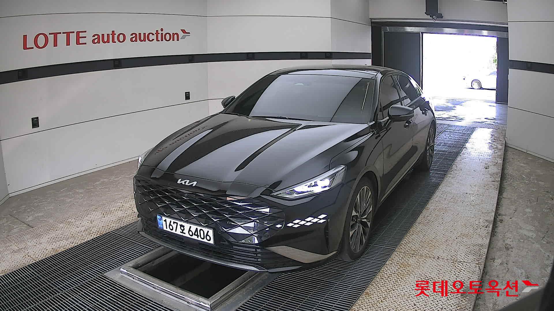 2022 - kia k8