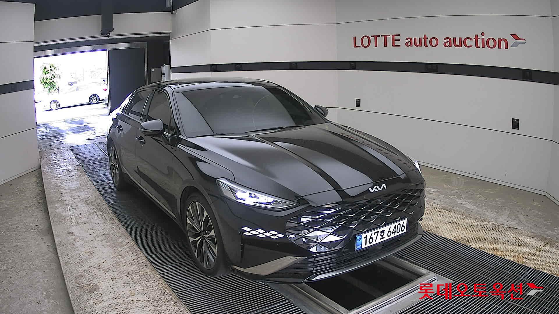 2022 - kia k8
