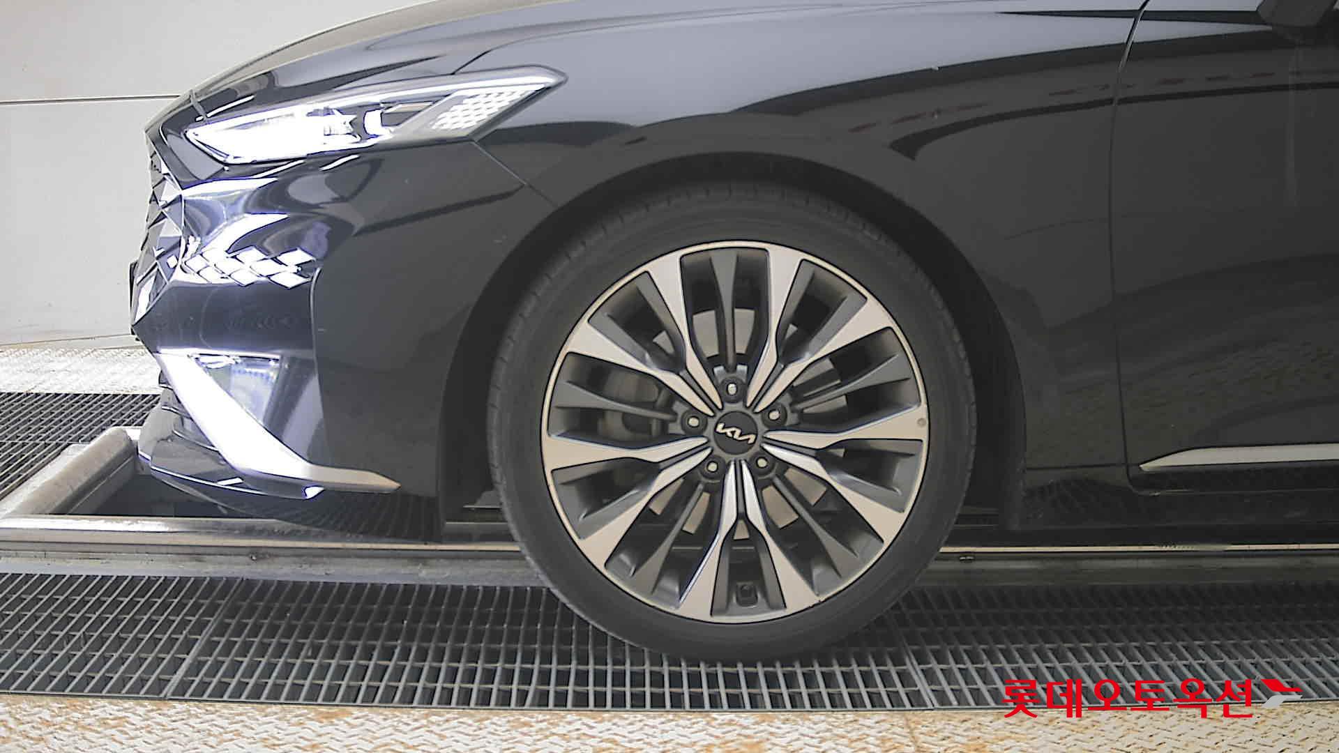 2022 - kia k8