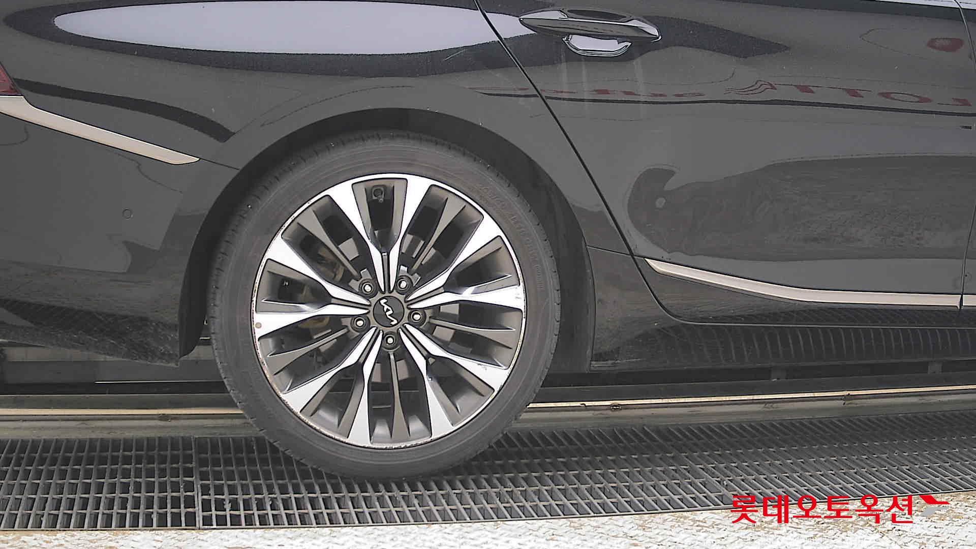 2022 - kia k8