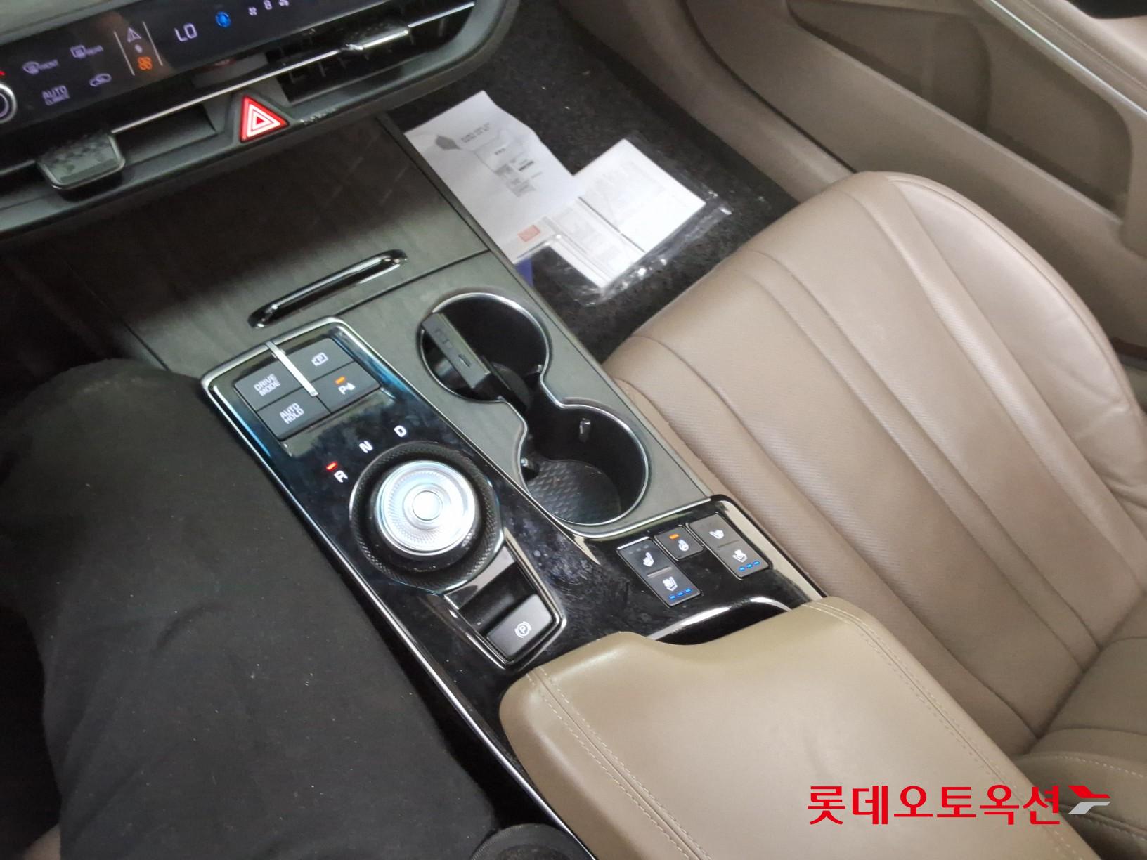 2022 - kia k8