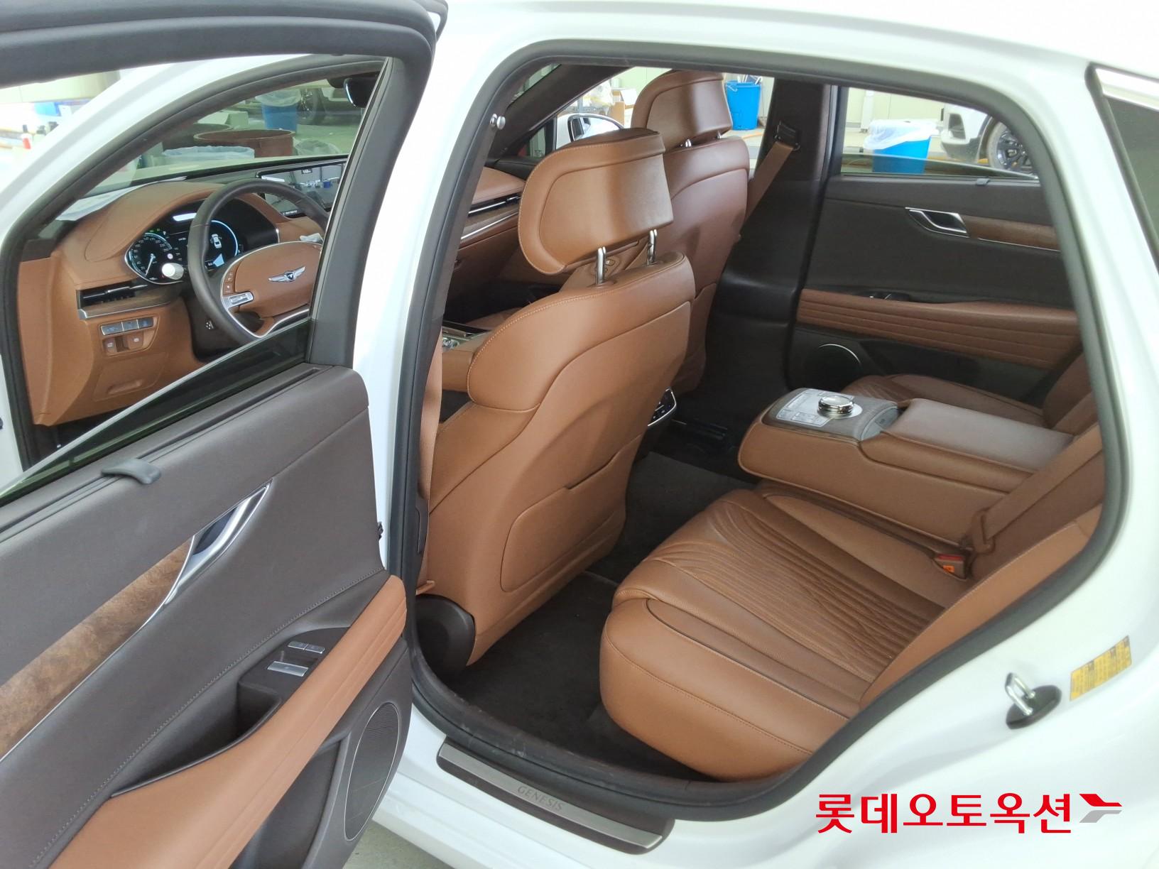 Genesis G80 - 36