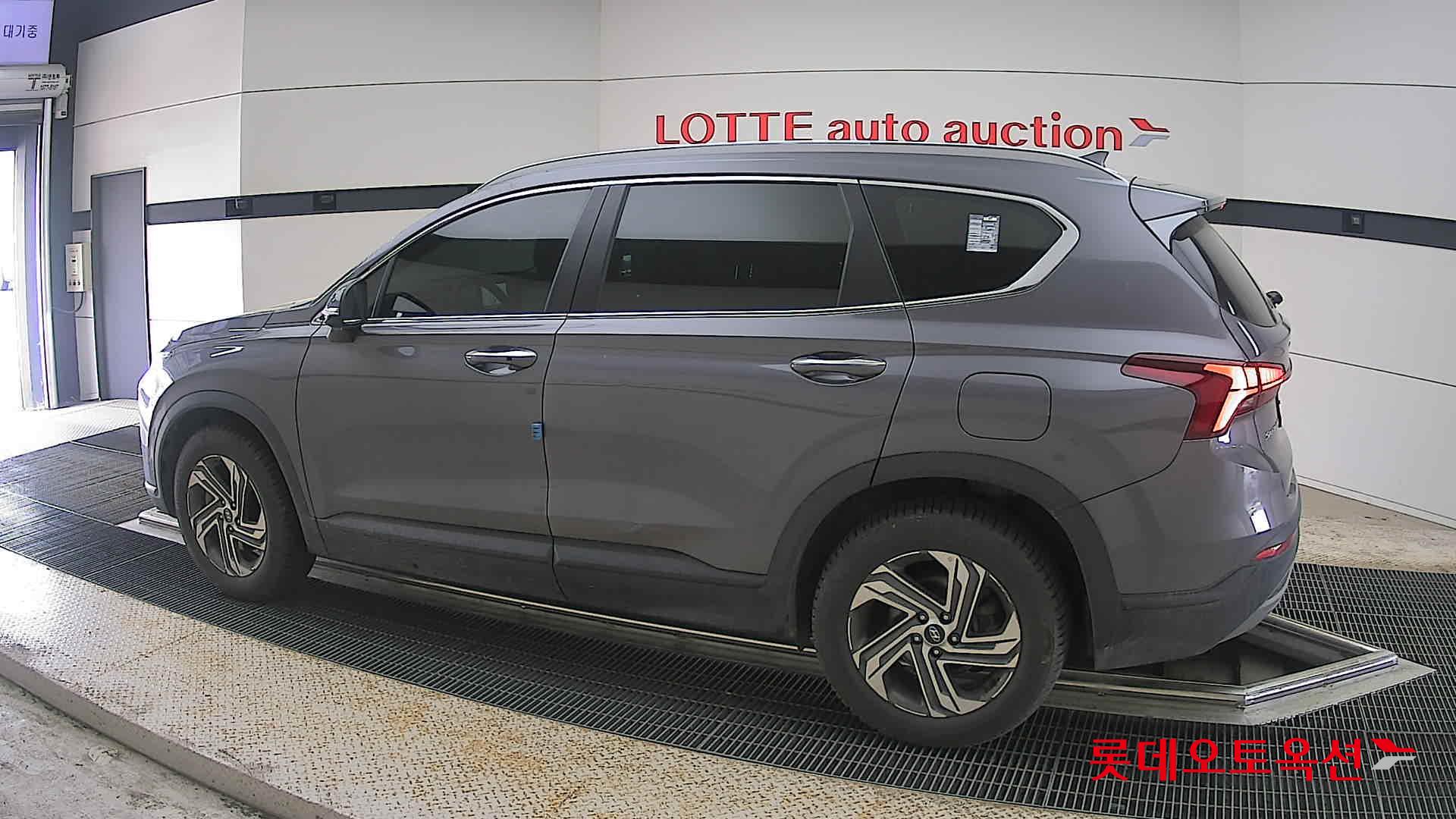 Hyundai SANTAFE - 14