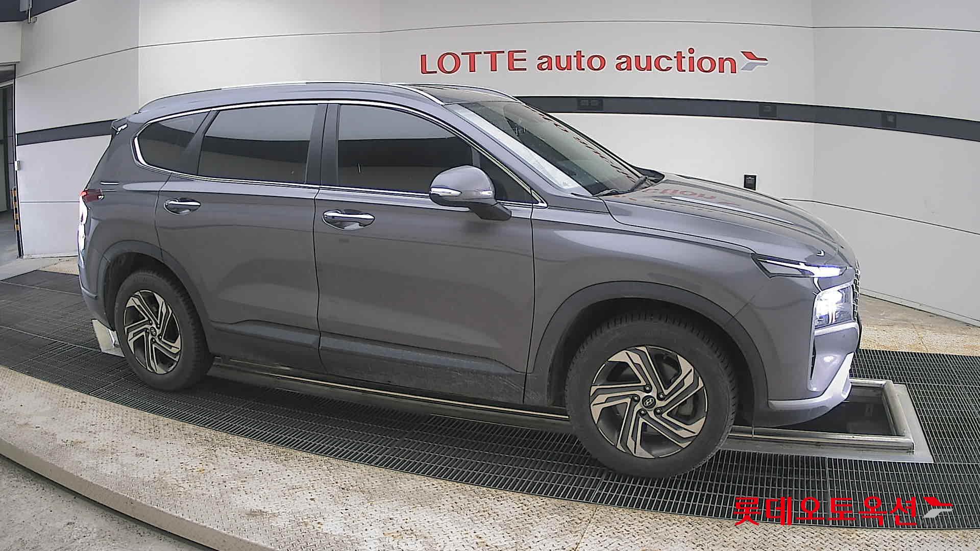 Hyundai SANTAFE - 22