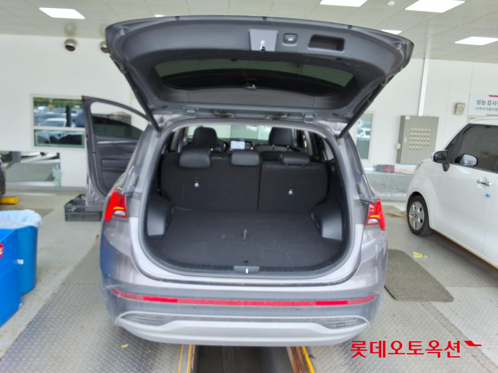 Hyundai SANTAFE - 9