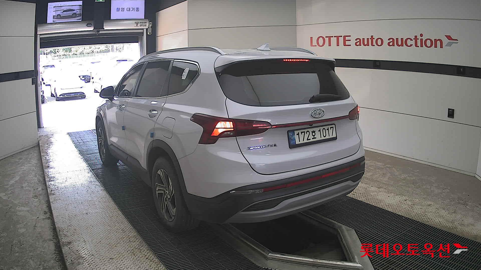 Hyundai SANTAFE - 16