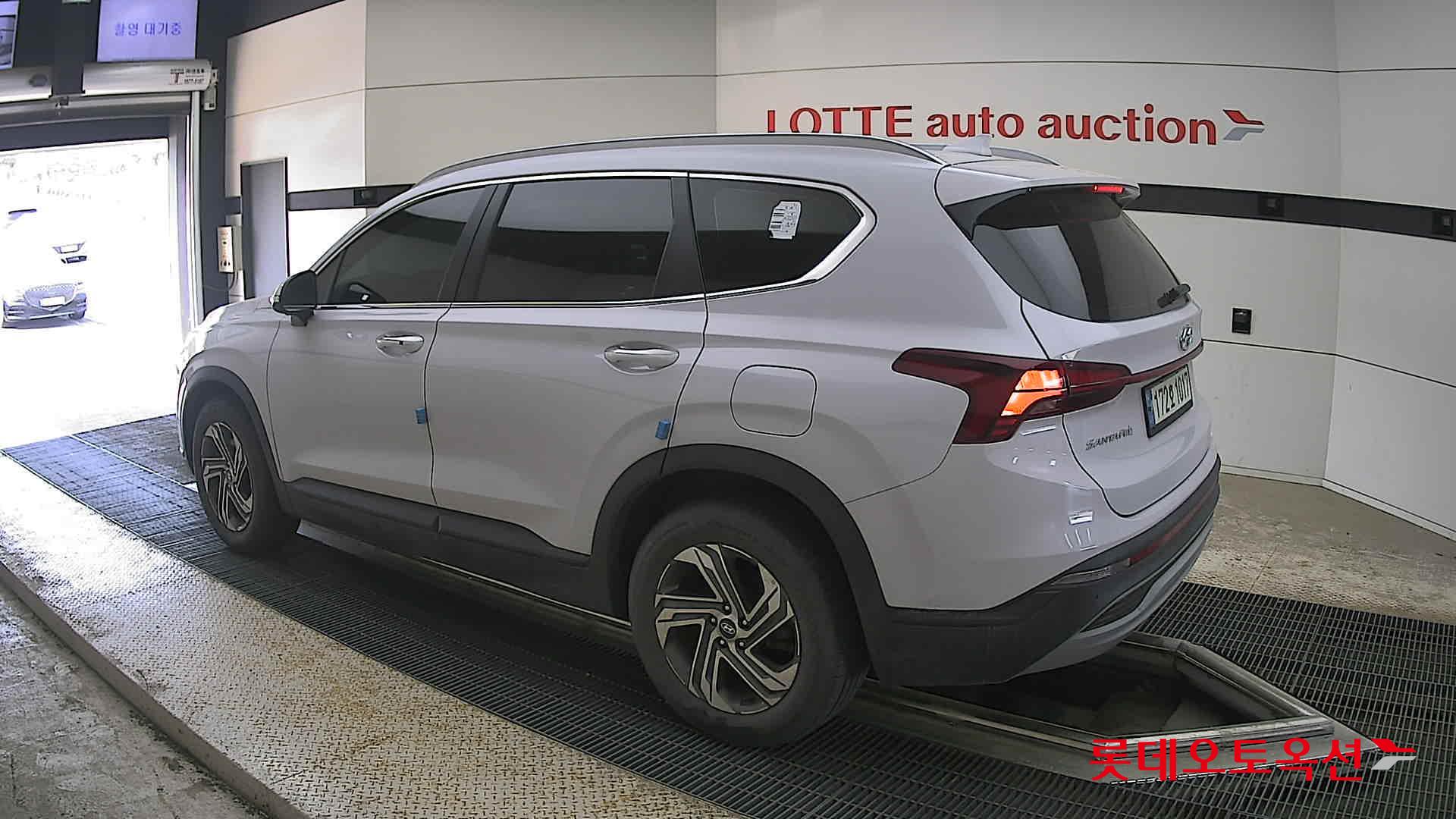 Hyundai SANTAFE - 15