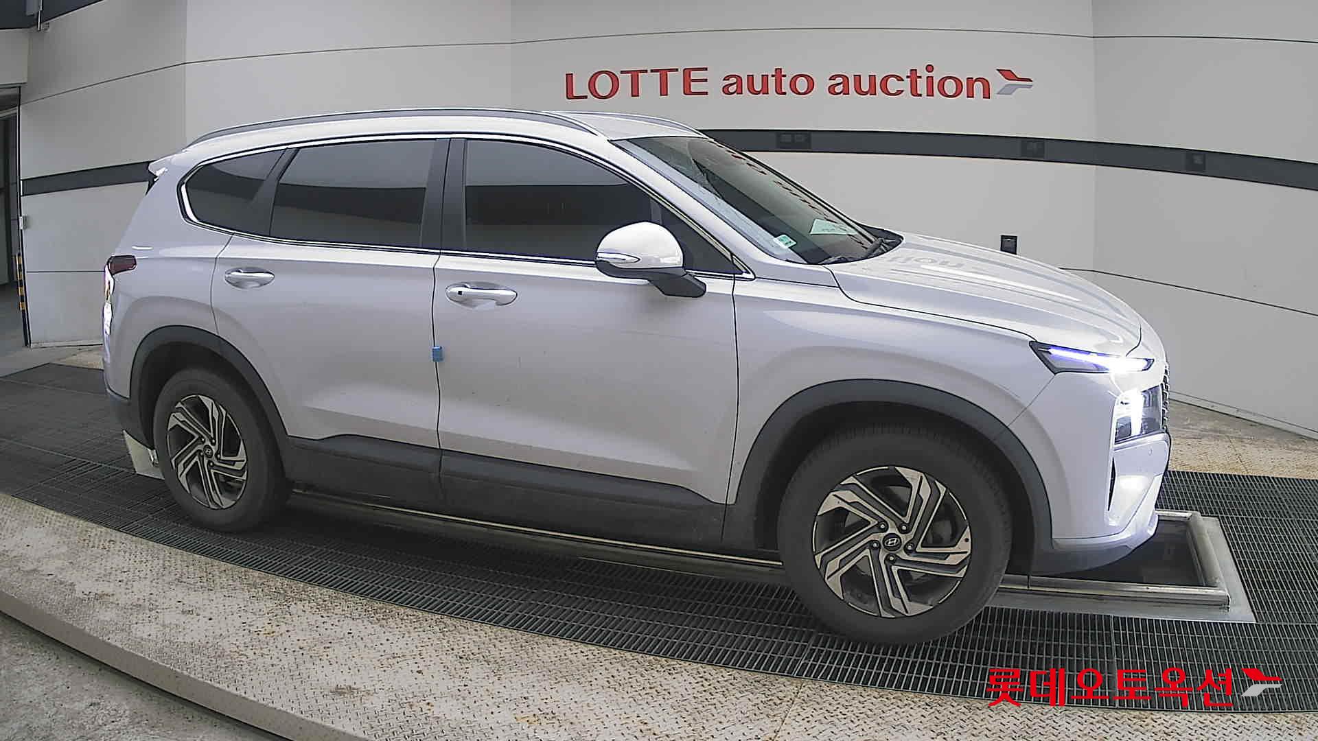 Hyundai SANTAFE - 22