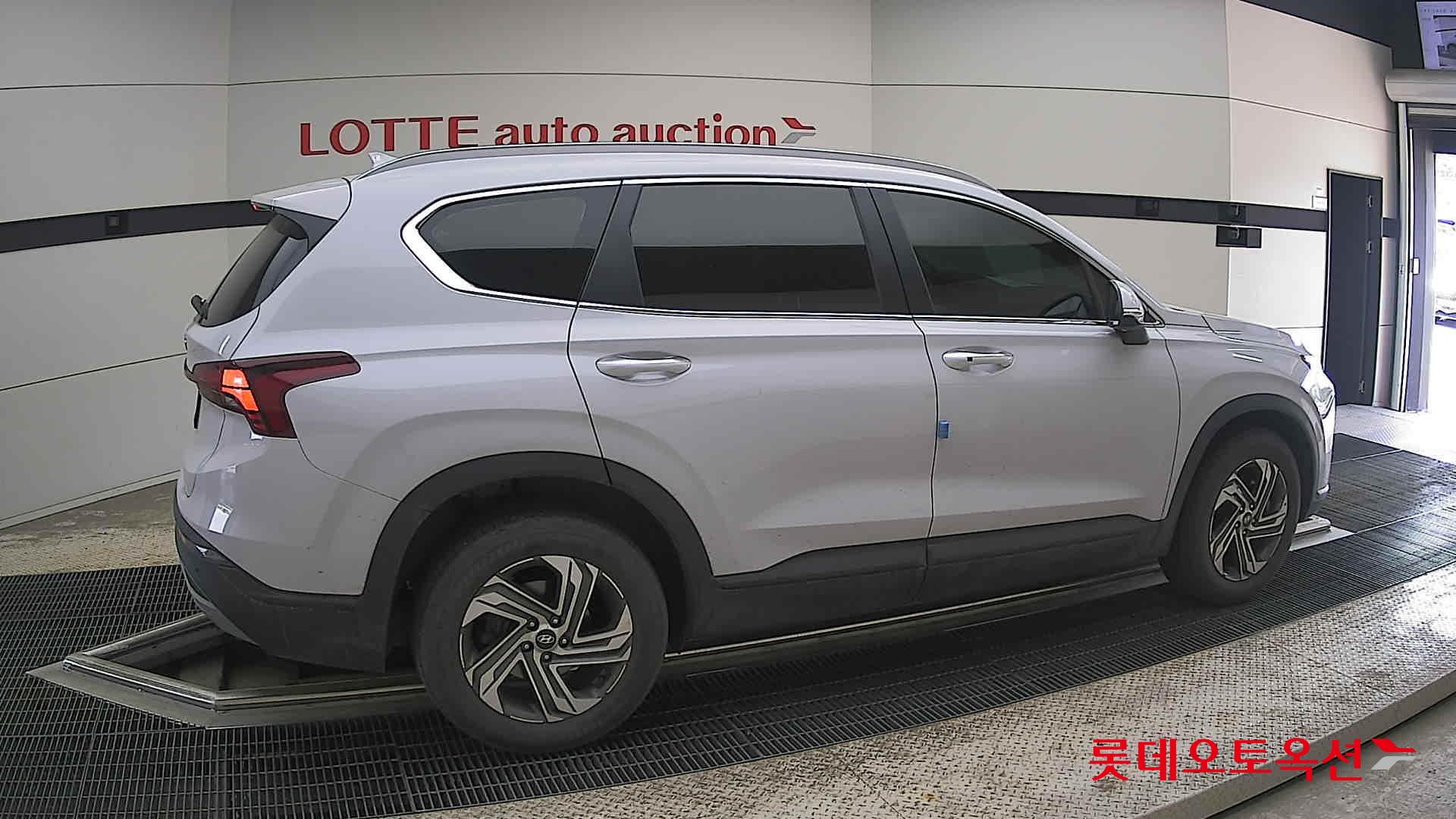 Hyundai SANTAFE - 20