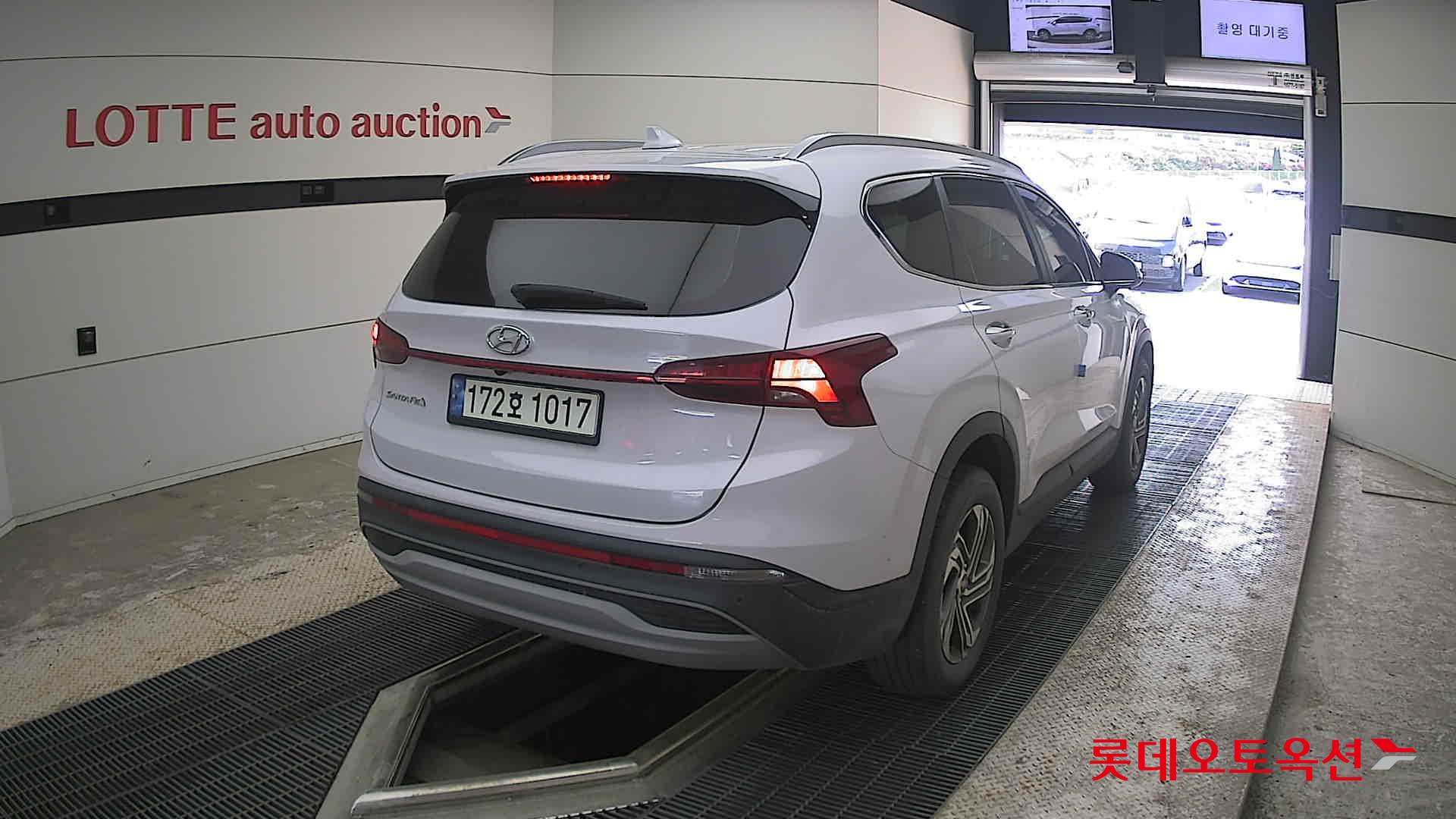 Hyundai SANTAFE - 18