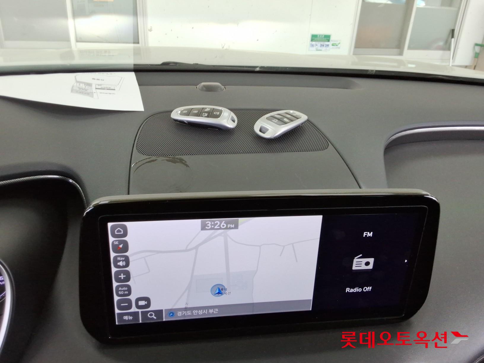 Hyundai SANTAFE - 32
