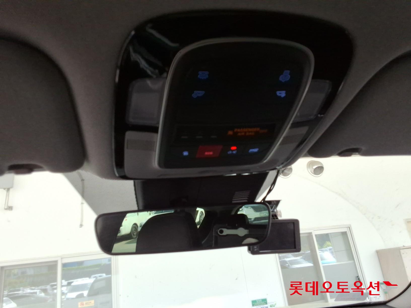 Hyundai SANTAFE - 35