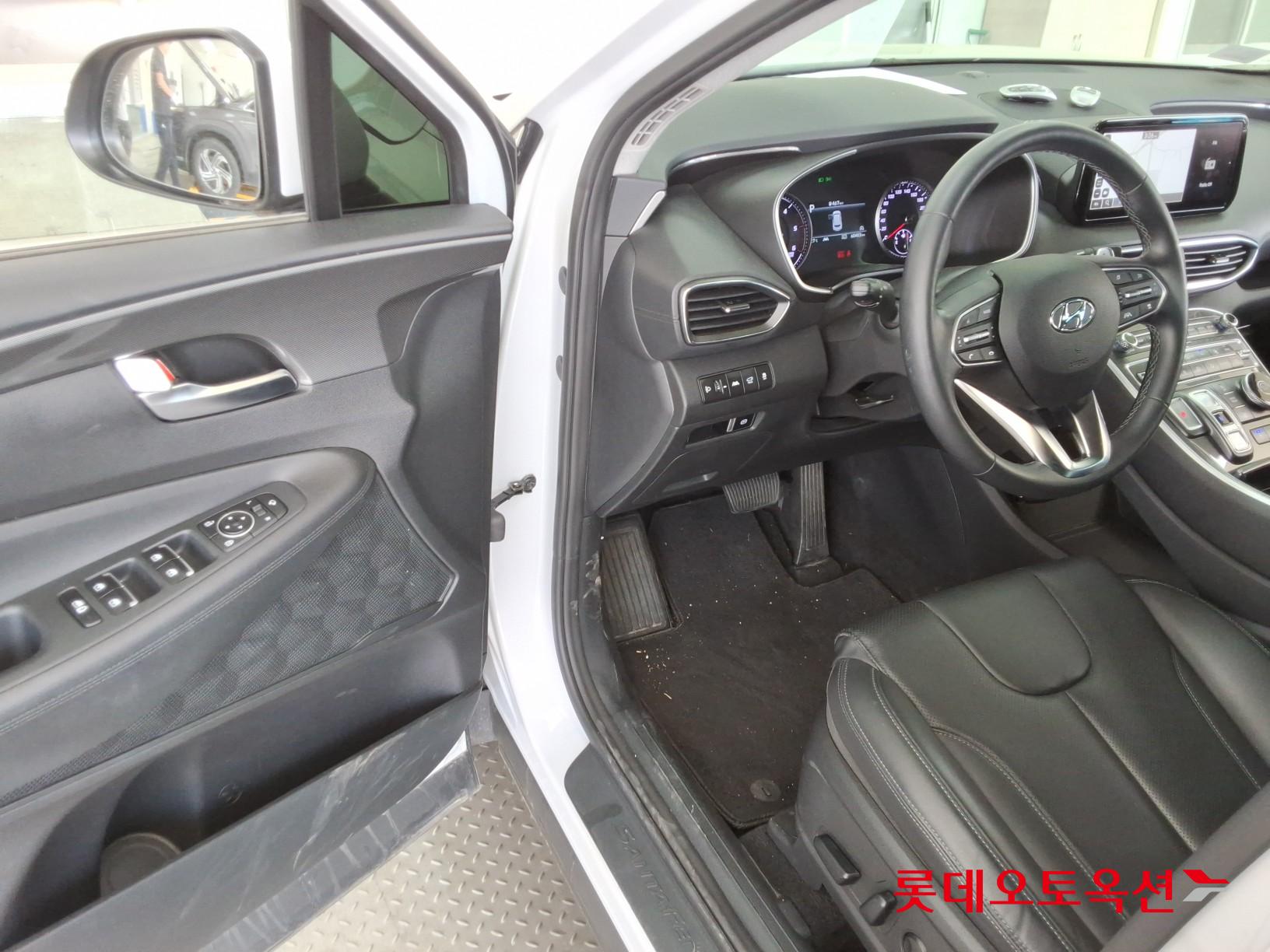 Hyundai SANTAFE - 37