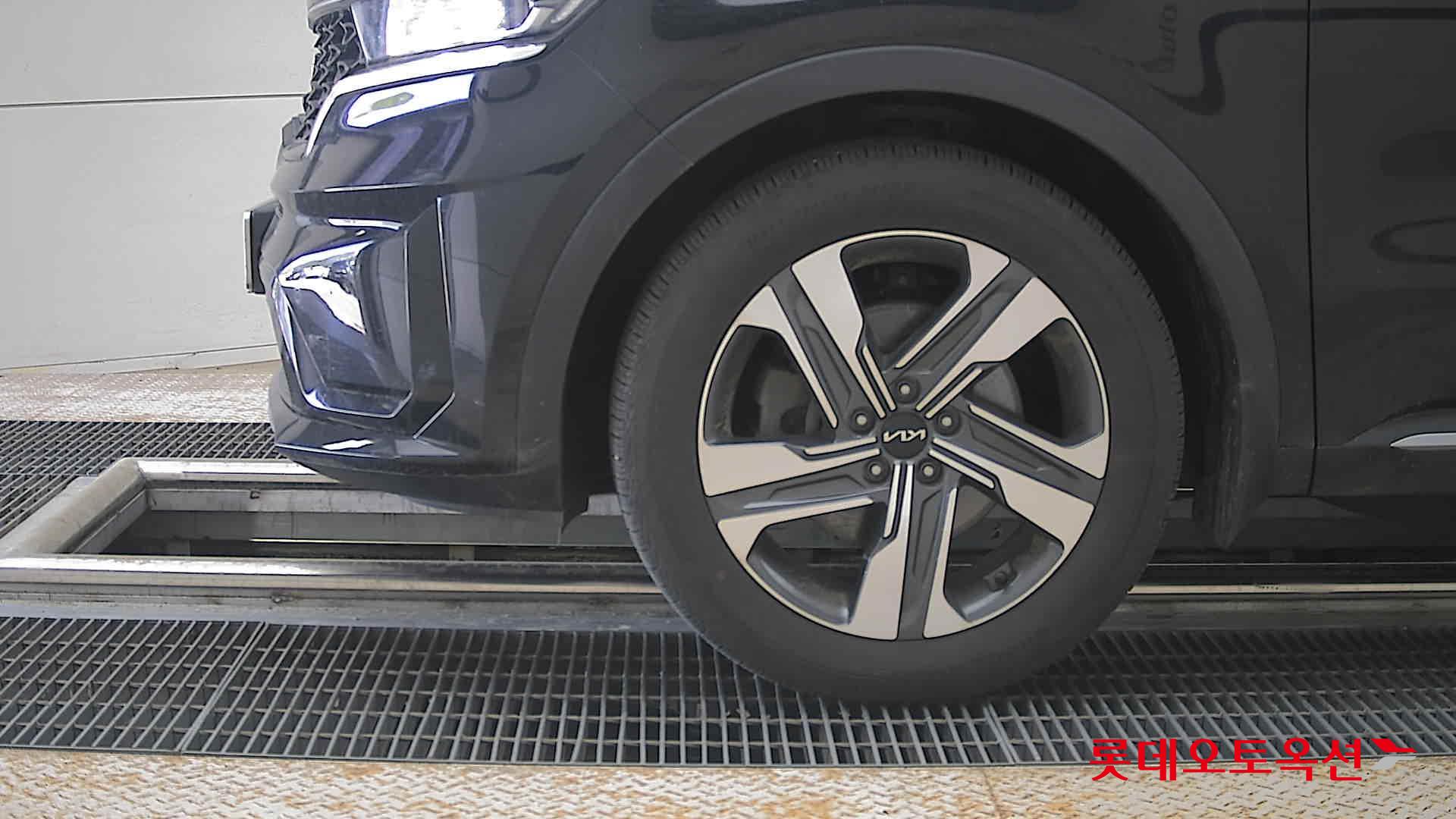 Kia Sorento - 25