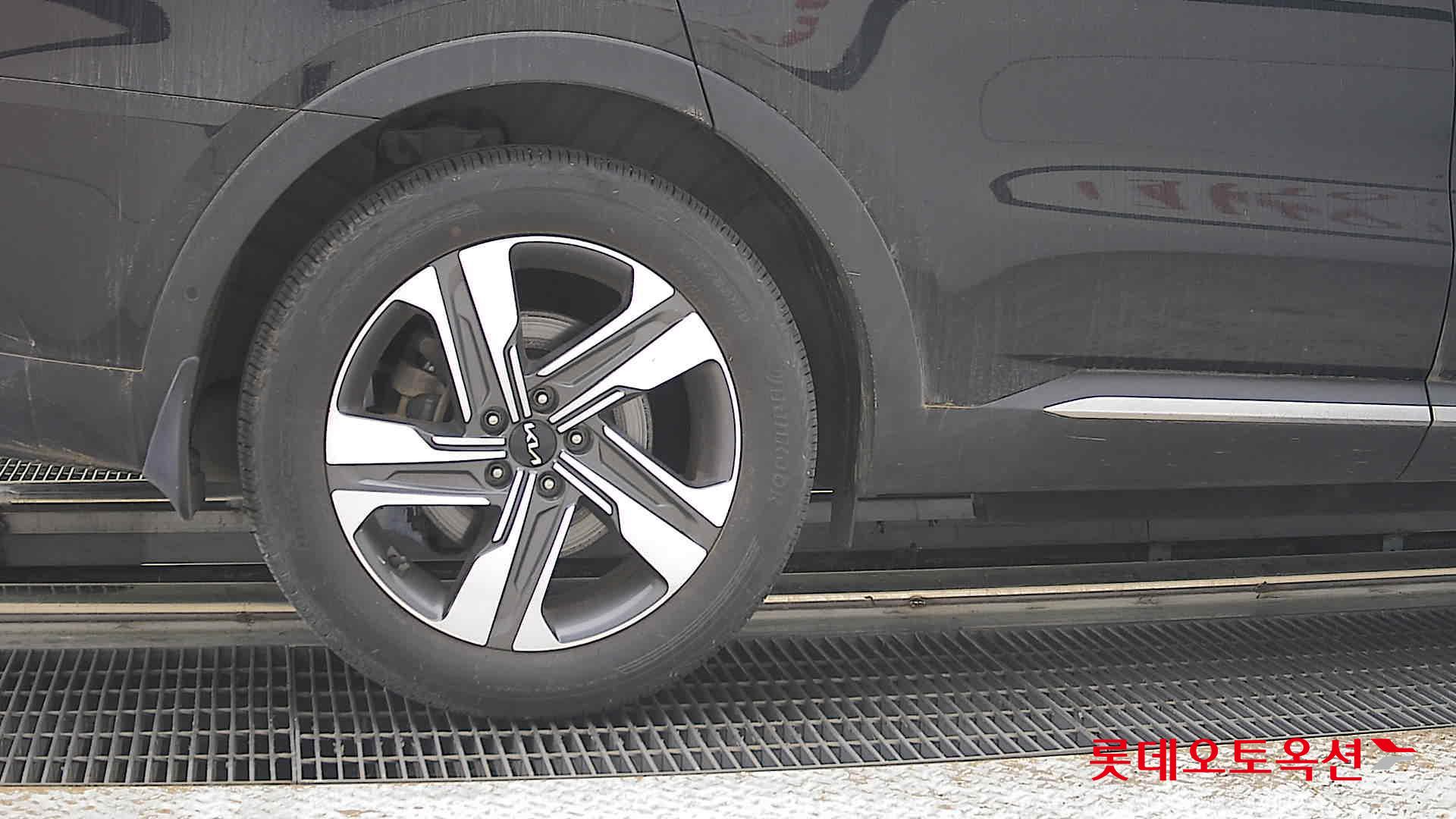 Kia Sorento - 28