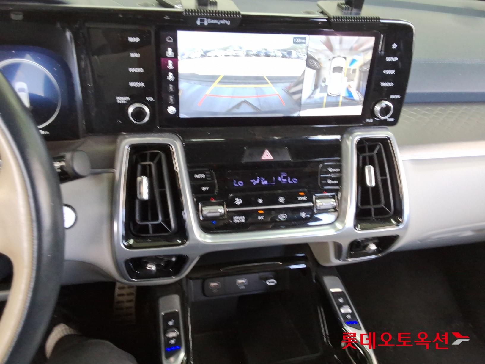 Kia Sorento - 33