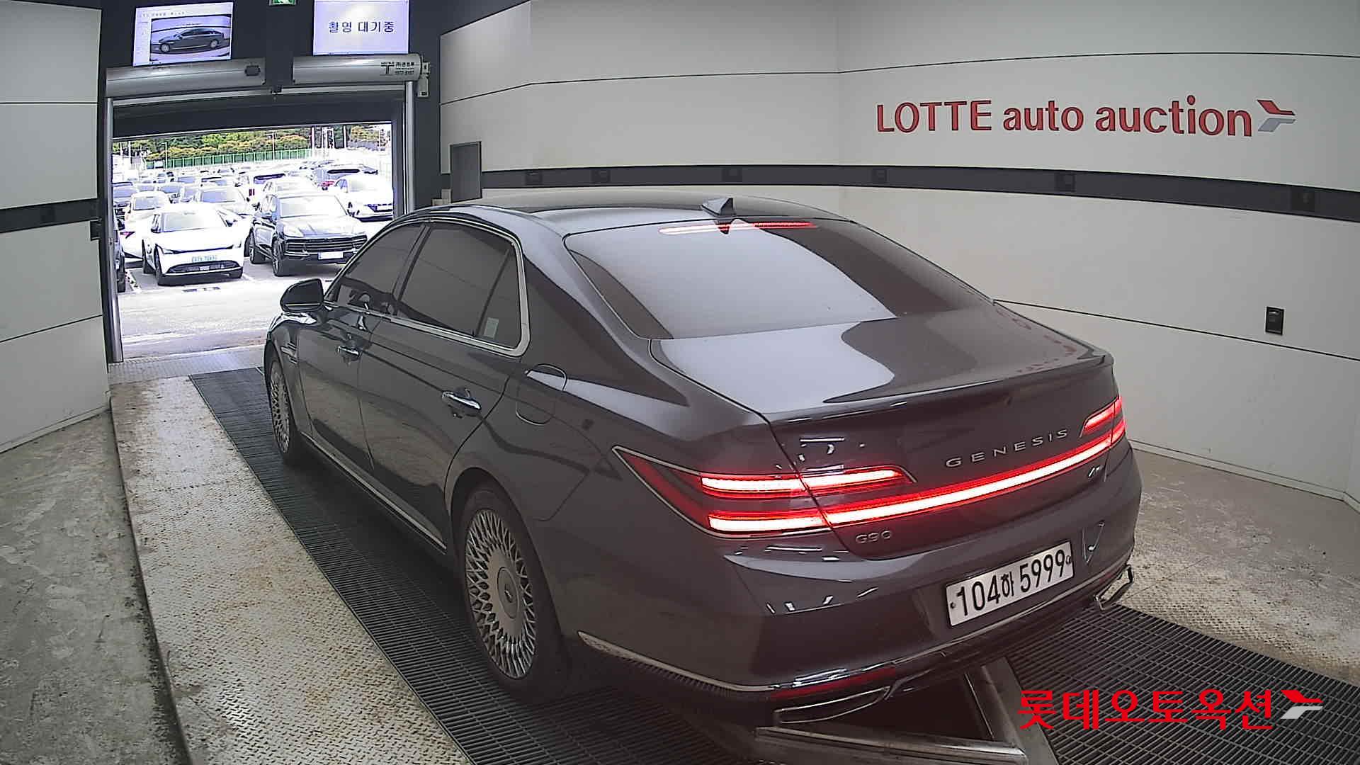 제네시스 G90 - 16