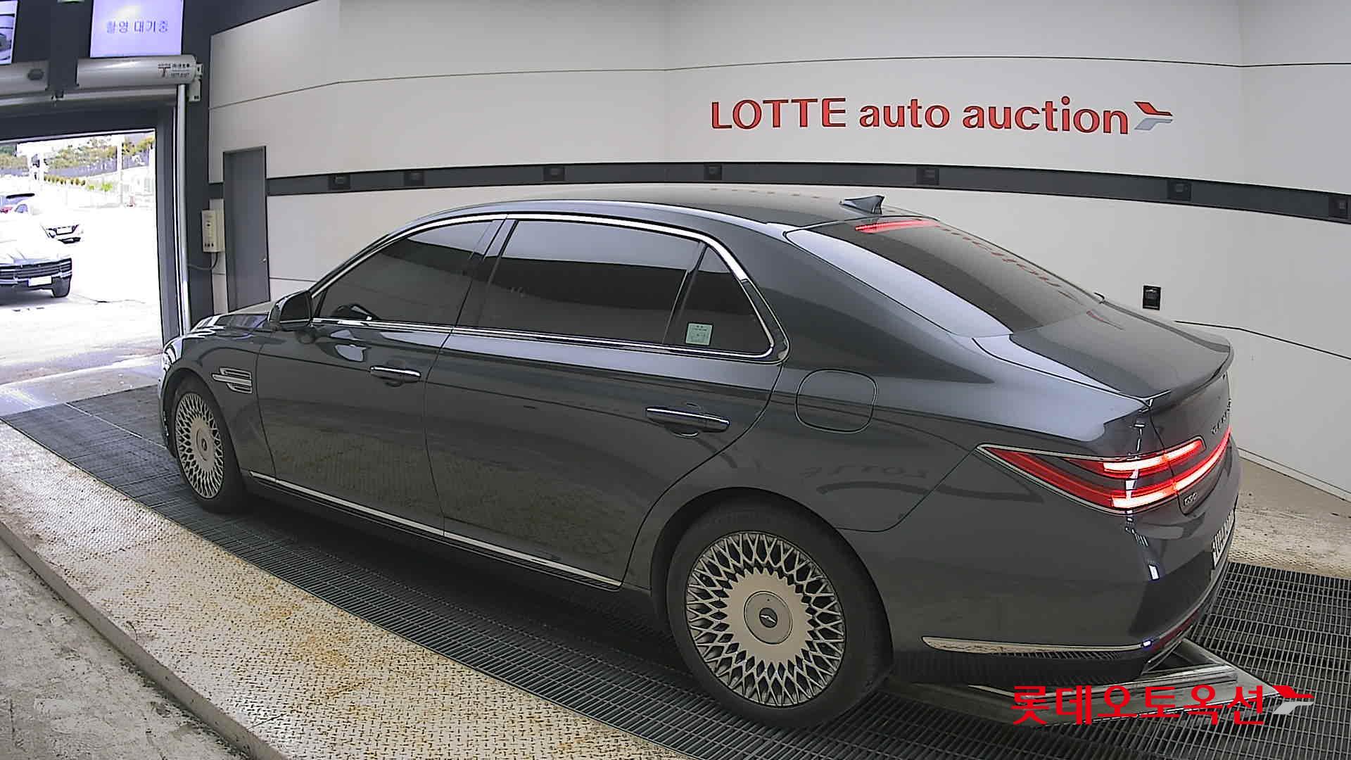 제네시스 G90 - 15