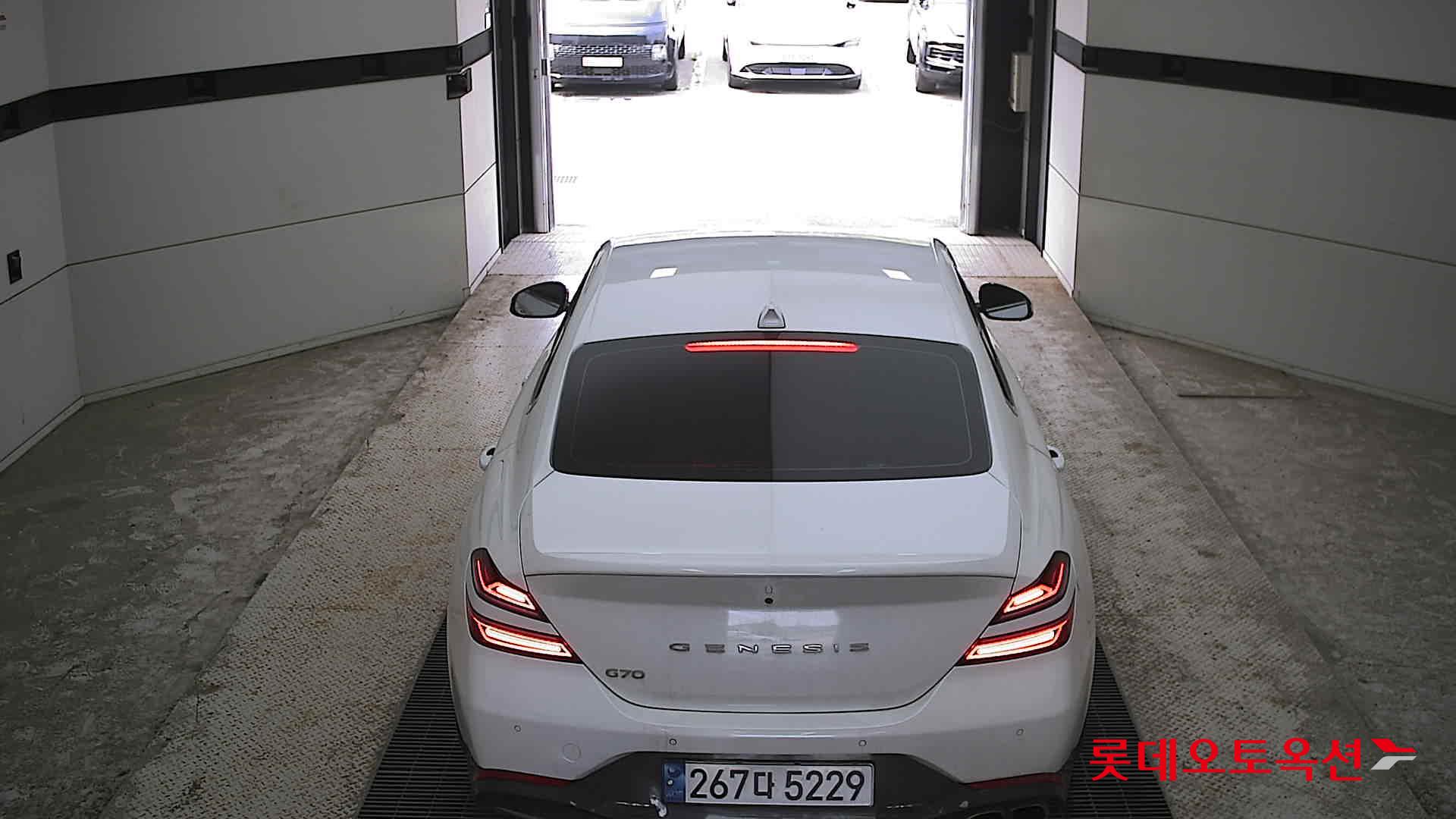 제네시스 G70 - 17