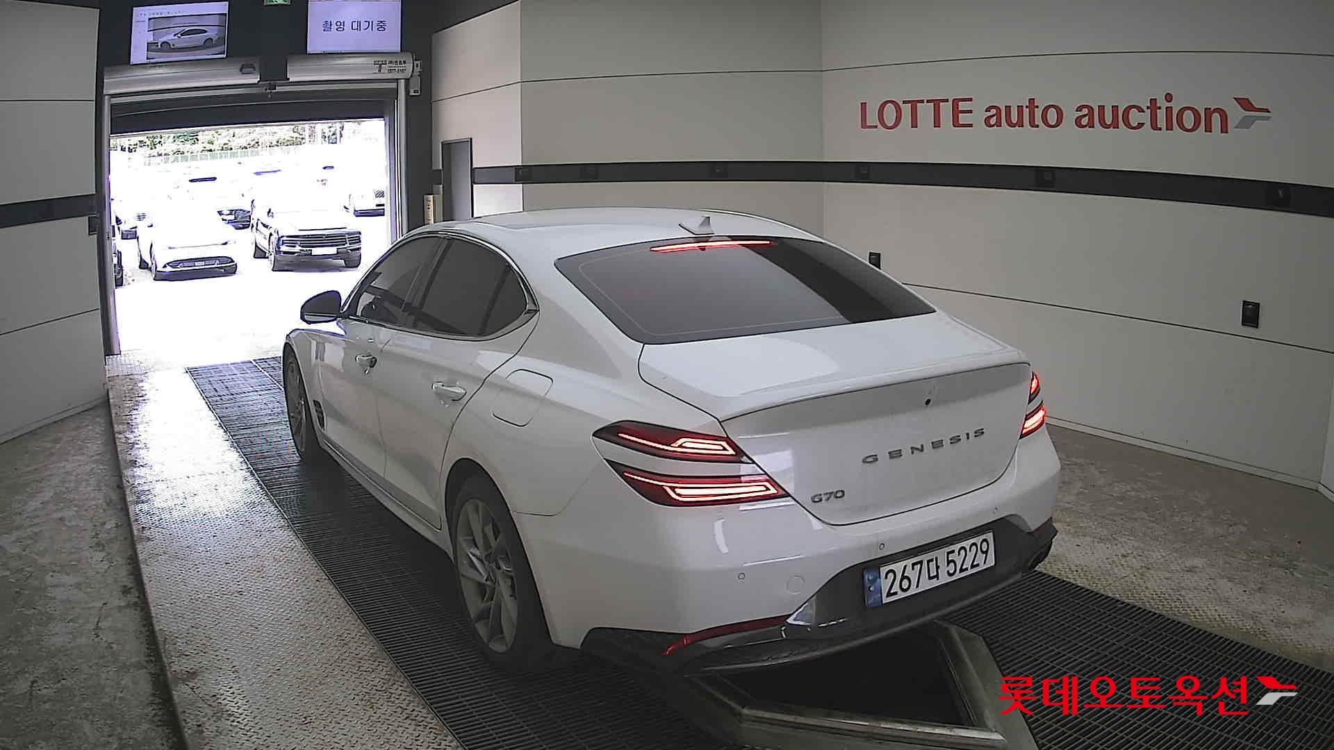 제네시스 G70 - 16