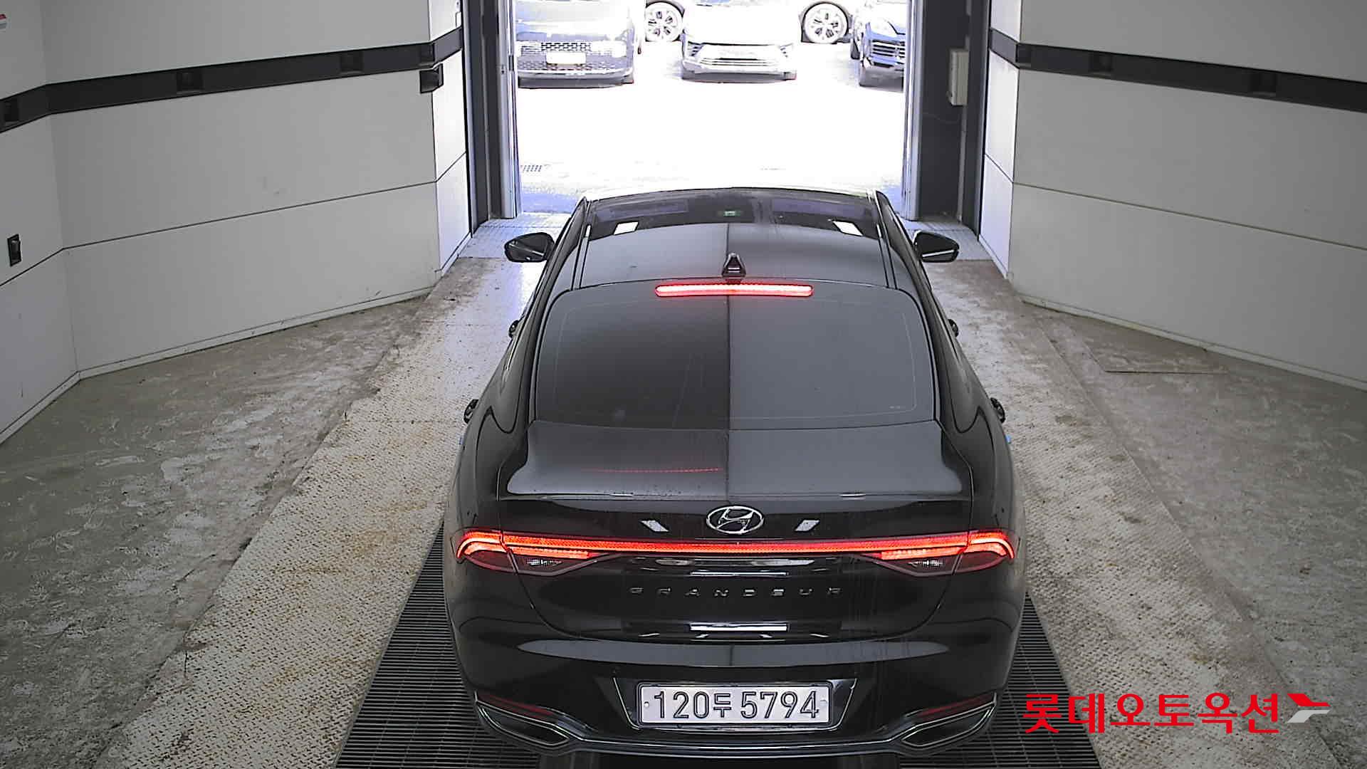 Hyundai Grandeur - 17