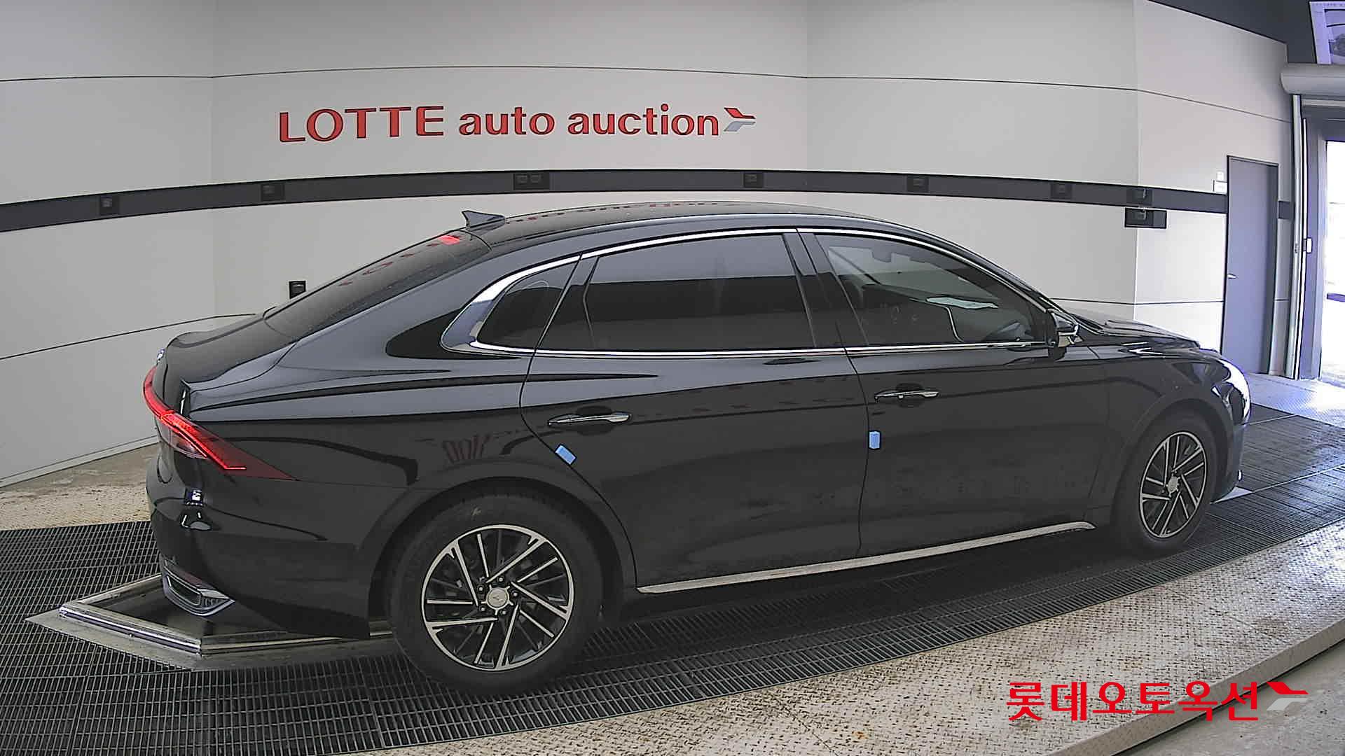 Hyundai Grandeur - 20