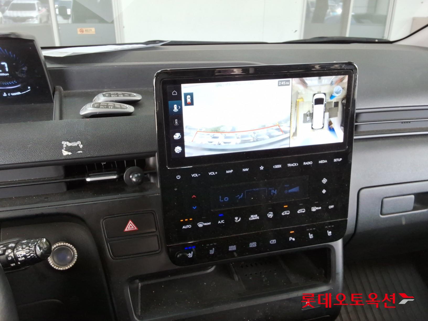 2022 - hyundai staria