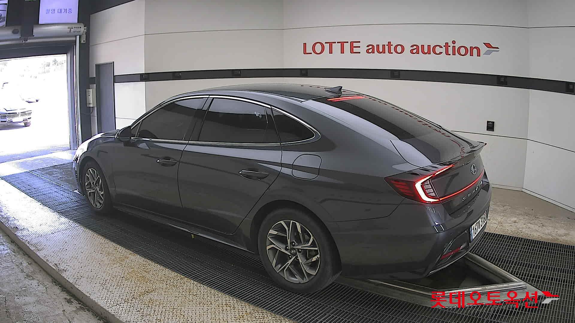 Hyundai Sonata - 15