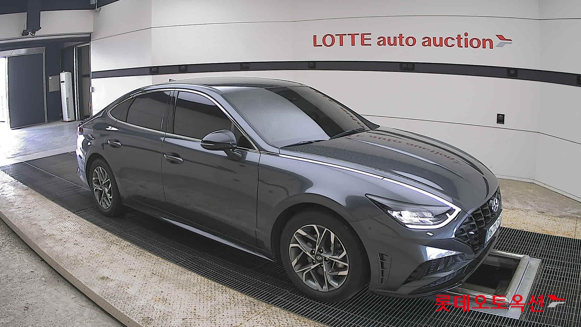 Hyundai Sonata - 23