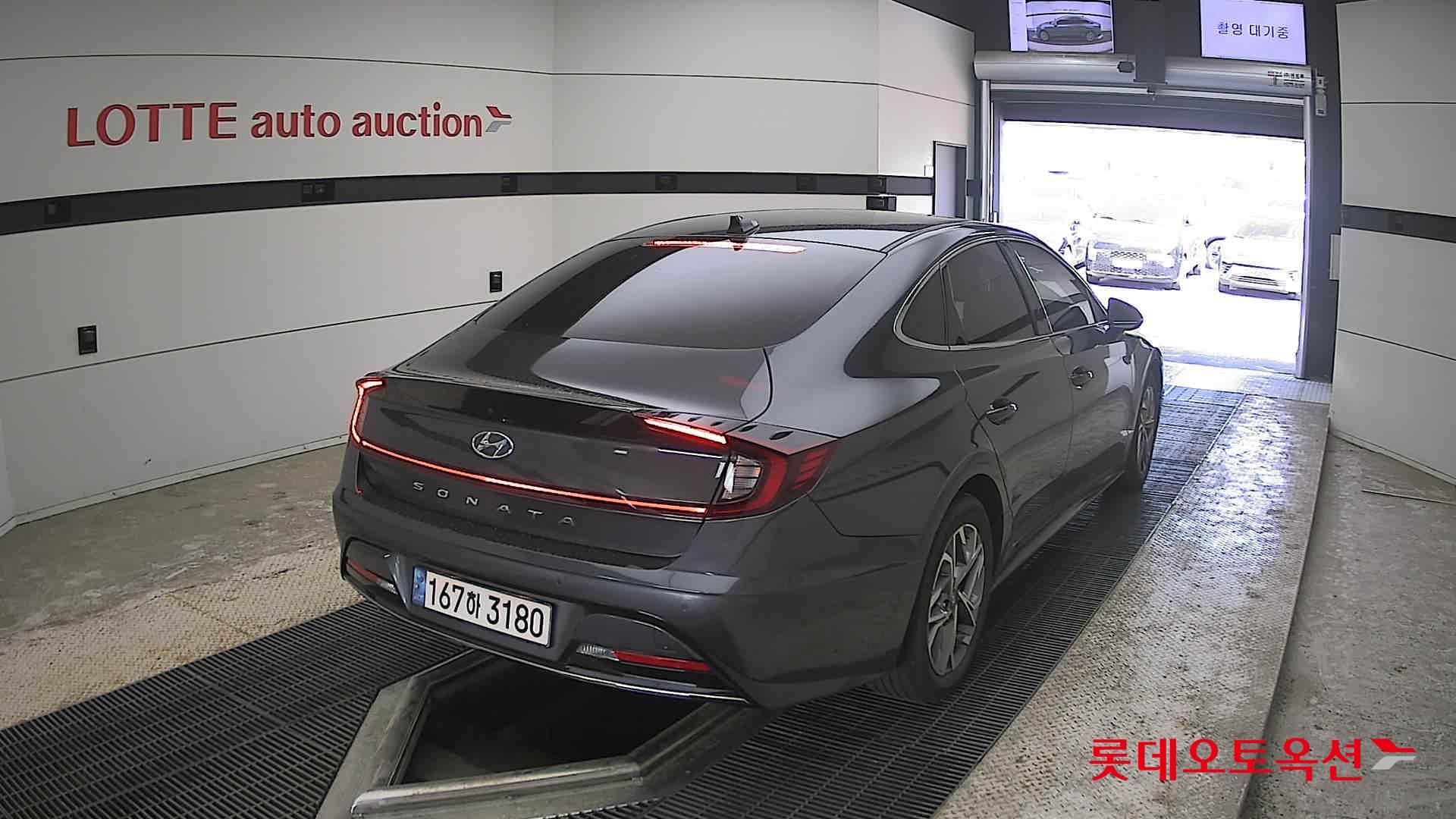 Hyundai Sonata - 18