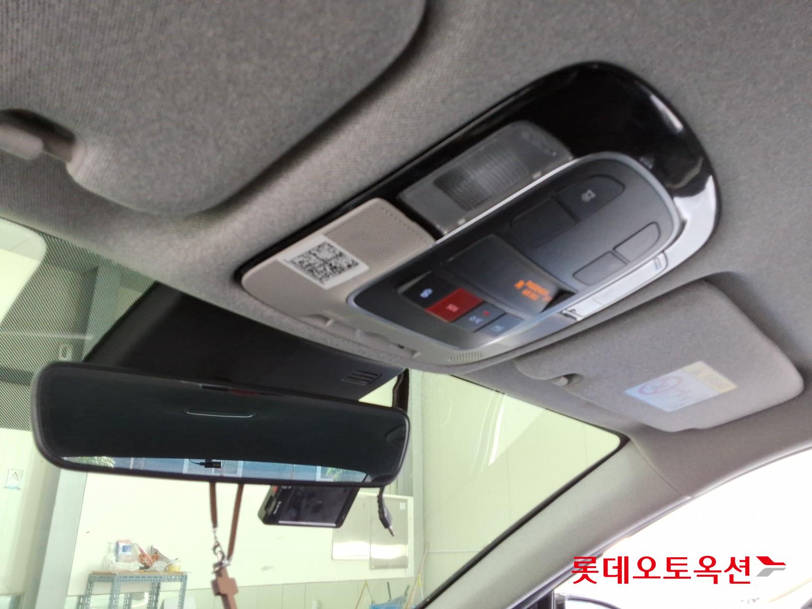 Hyundai Sonata - 32