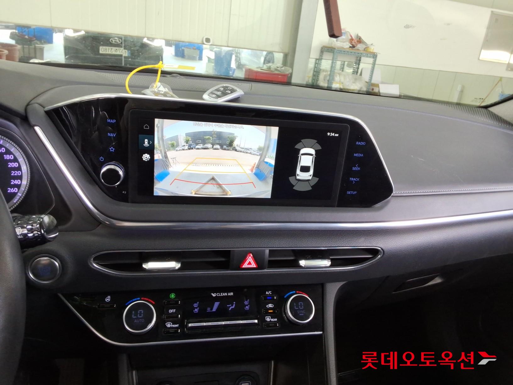 Hyundai Sonata - 34