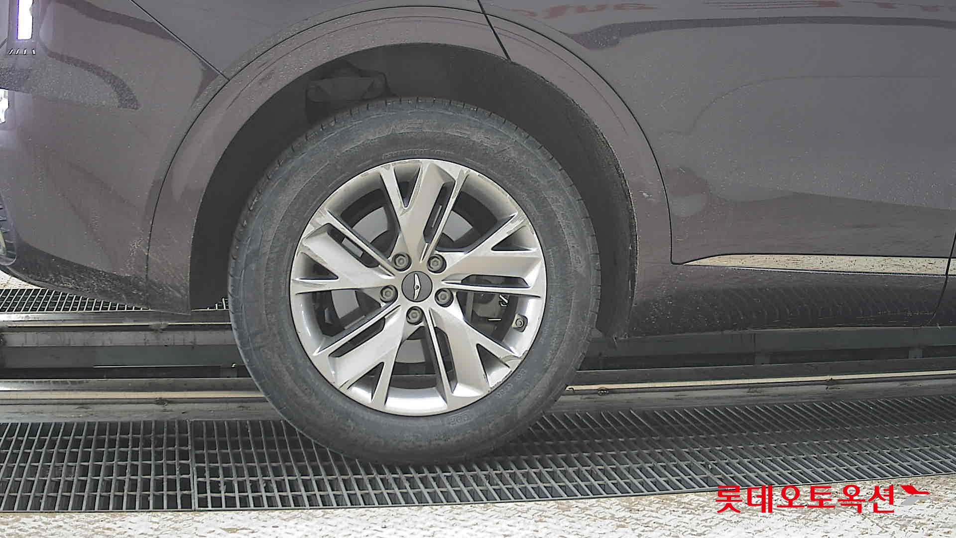 Genesis GV70 - 28