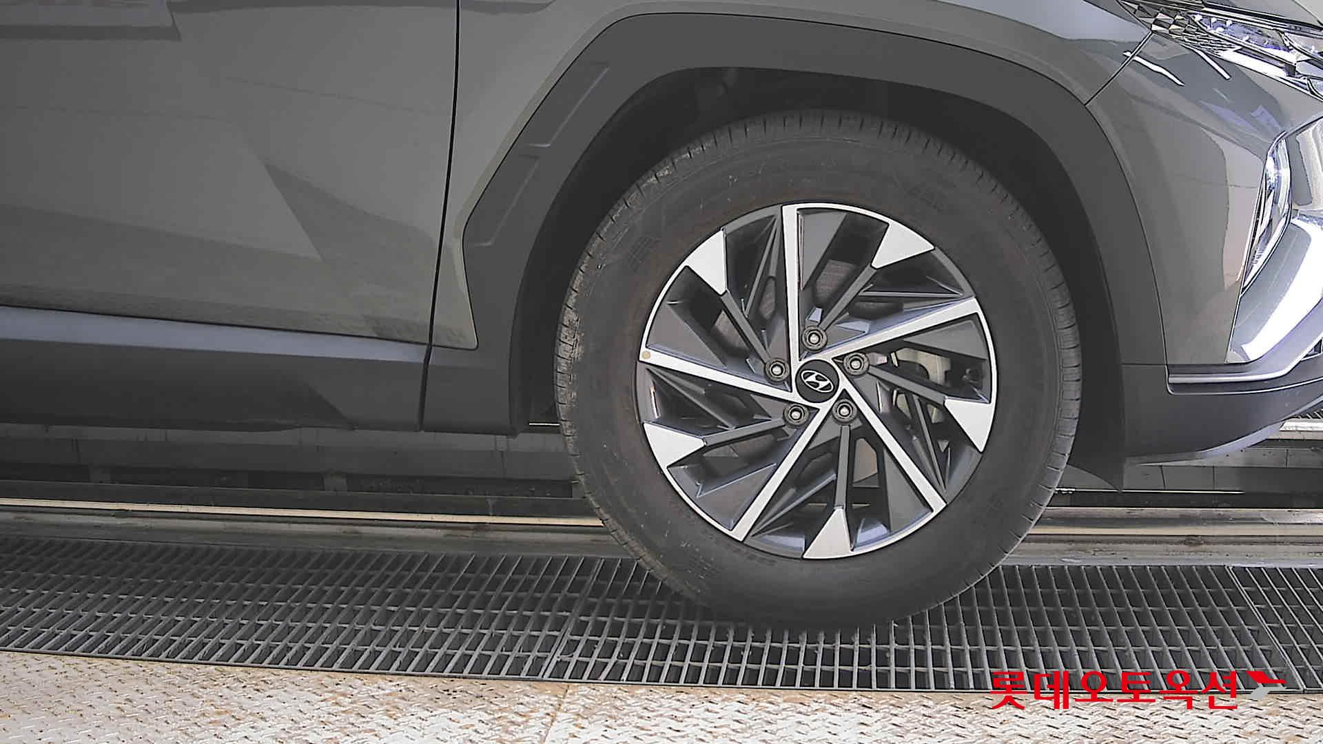Hyundai Tucson - 27