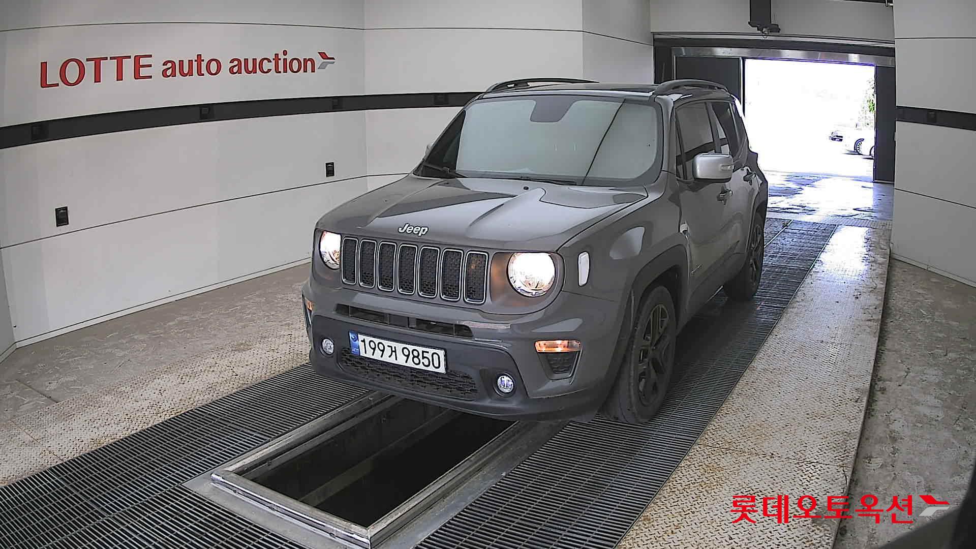 CHRYSLER 짚 레니게이드 - 10