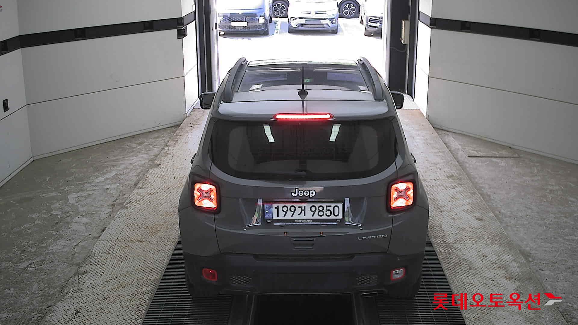 CHRYSLER 짚 레니게이드 - 17