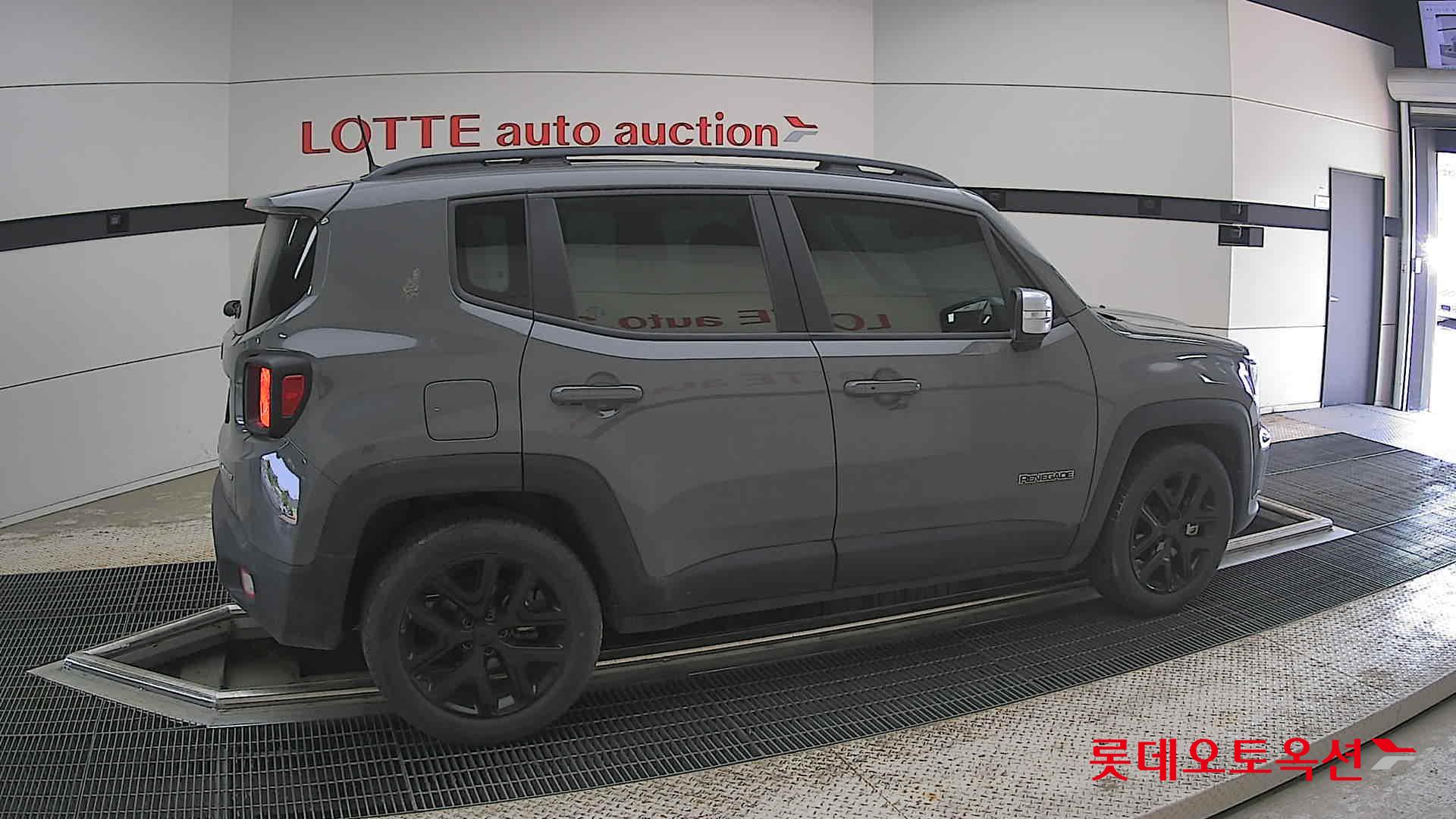 CHRYSLER 짚 레니게이드 - 20