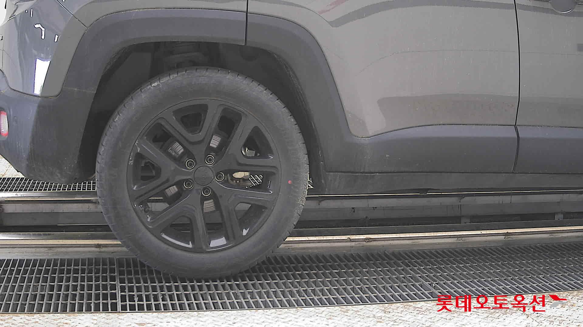 CHRYSLER 짚 레니게이드 - 28